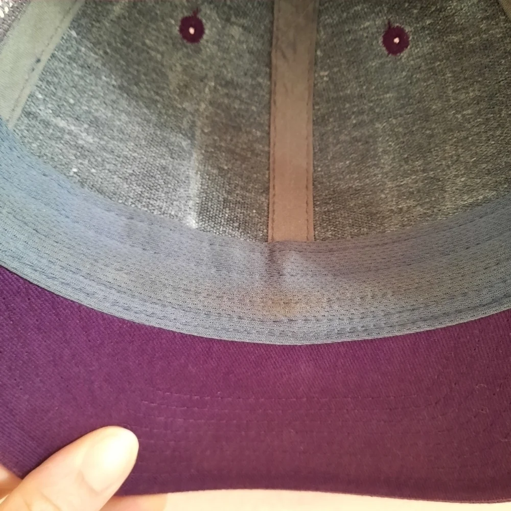 Columbia plum purple & grey logo mesh snapback trucker hat
